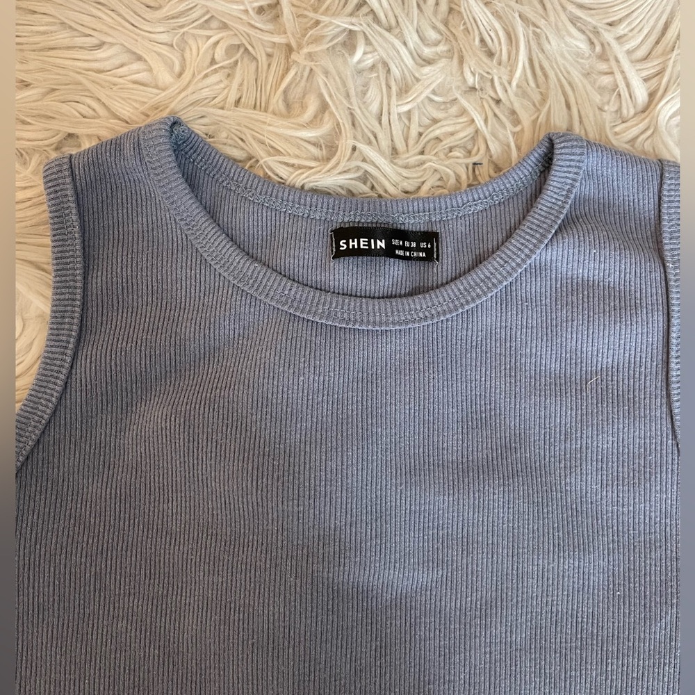 Layering tank - Picture 2 of 9